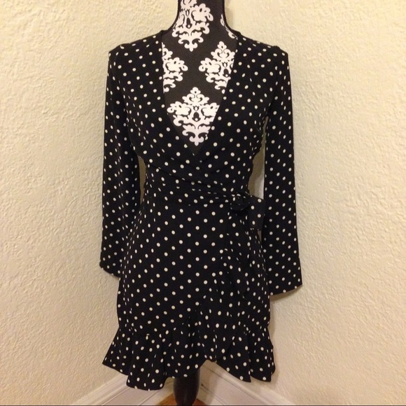 NWT Bershka polka dot long sleeve wrap dress - Picture 5 of 7